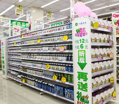 西藏药店货架定做案例图与设计要点